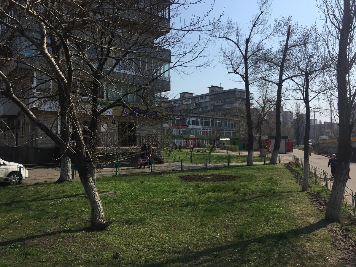 Artal Apartment On Iordanskaya 22 Kiev Luaran gambar