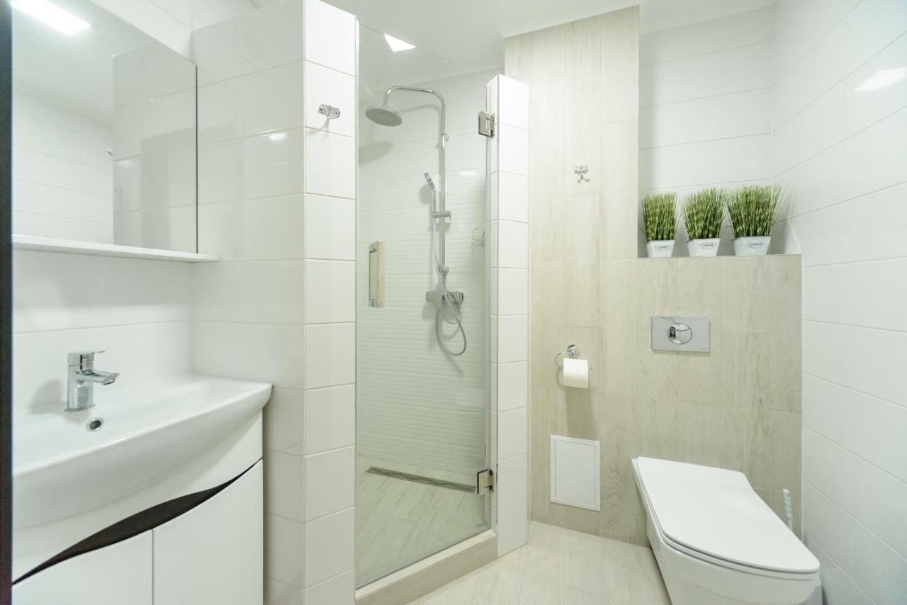 Artal Apartment On Iordanskaya 22 Kiev Luaran gambar